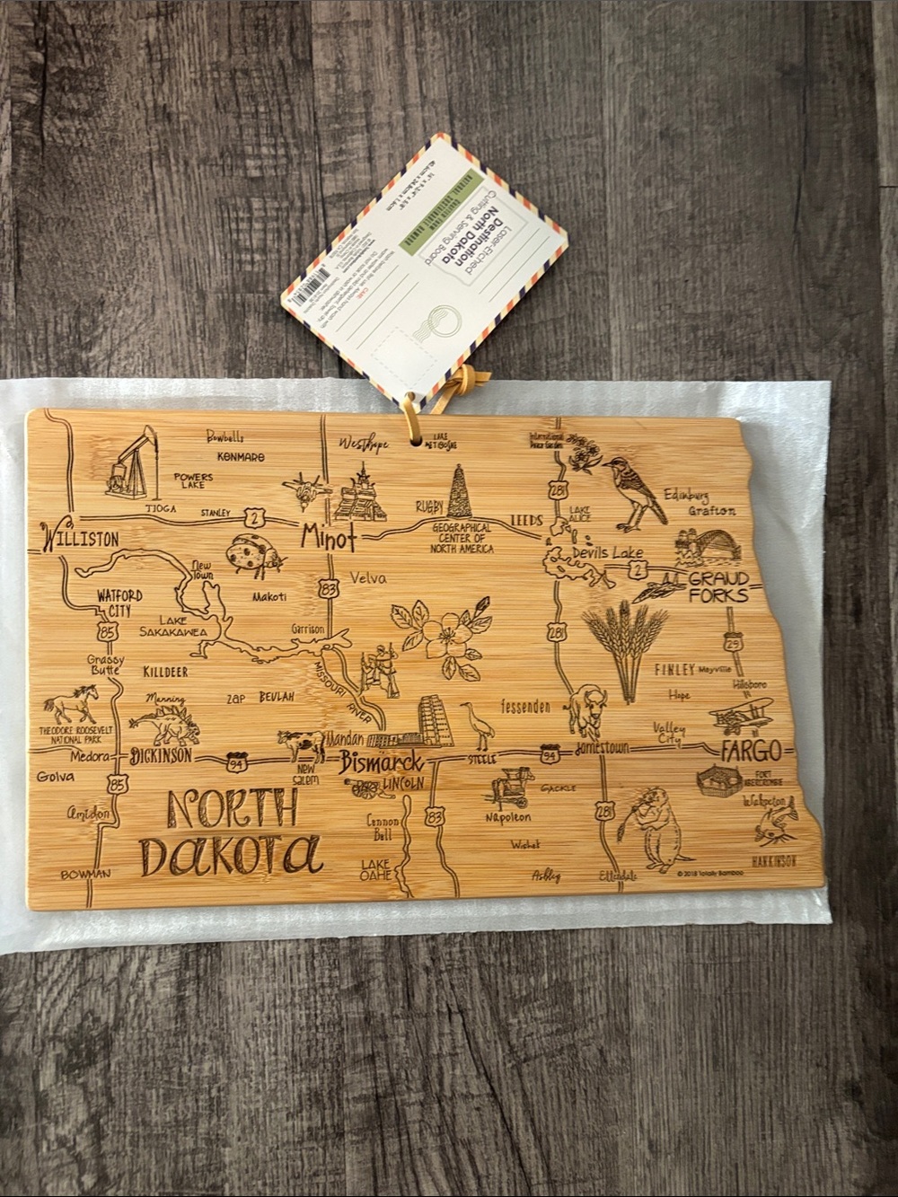 Totally Bamboo North Dakota Decorative Cutting and Serving Board - New with Tags